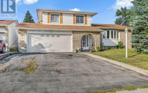 866 PEMBRIDGE CRESCENT