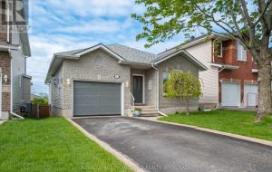 34 SCHOONER DRIVE