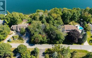 40 RIVERSIDE DRIVE