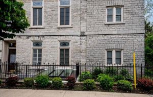 7 - 131 KING STREET E