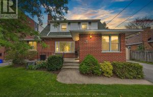 284 HELEN STREET