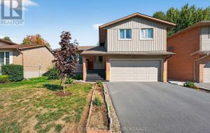 891 SANDRINGHAM PLACE