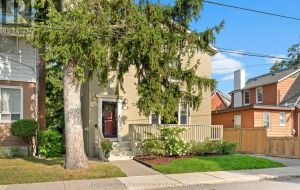 7 TORONTO STREET