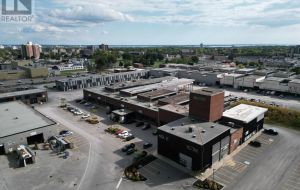 7L & 7M - 785 SIR JOHN A MACDONALD BOULEVARD