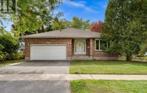 840 LYNWOOD DRIVE