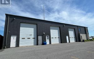 200 BINNINGTON COURT W