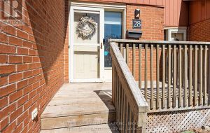 28 - 19 MACPHERSON AVENUE W