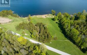 PT LT 17 GANANOQUE LAKE LOT