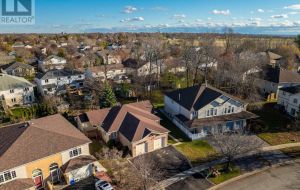 1049 WATERBURY CRESCENT