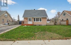 105 SALISBURY AVENUE