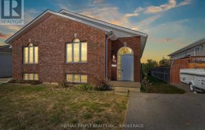 830 PEACHWOOD STREET