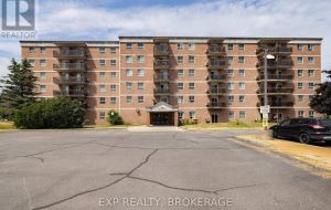 401 - 745 DAVIS DRIVE