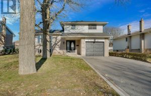 987 MAYFAIR CRESCENT