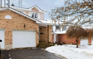 896 MUIRFIELD CRESCENT