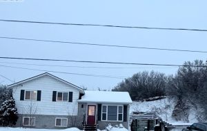 252 CANNIFTON ROAD N