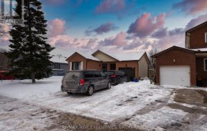 2 - 258 KINGSCOURT AVENUE