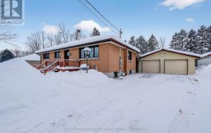 1746 MARIAN CRESCENT