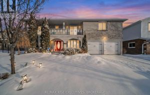 526 CANTERBURY CRESCENT