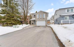 1120 WINTERGREEN CRESCENT