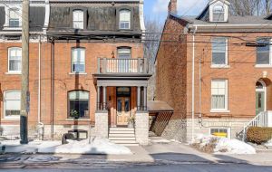 28 WELLINGTON STREET