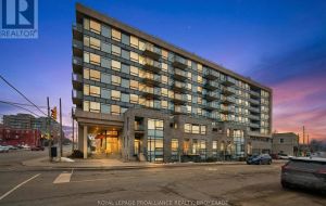 A2 - 121 QUEEN STREET