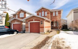 1344 THORNWOOD CRESCENT