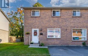 16 ROSEMUND CRESCENT