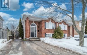 984 WATERBURY CRESCENT