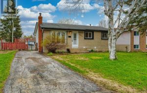 1 - 1344 WAVERLEY CRESCENT