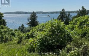 637 NORTH SHORE ROAD