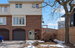 1 - 115 WRIGHT CRESCENT