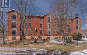 102 - 540 TALBOT PLACE