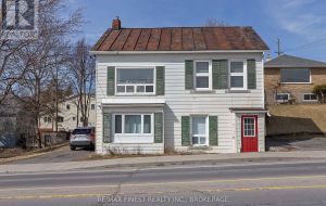 589 KING STREET W