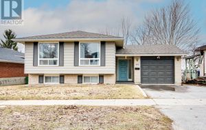 805 KIMBERLEY STREET