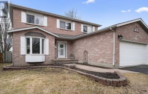 814 CATARAQUI WOODS DRIVE