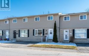 28 ROSEMUND CRESCENT