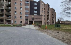 204 - 17 ELDON HALL PLACE