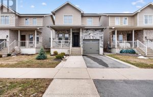 1271 ATKINSON STREET E