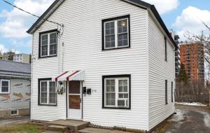 632 MACDONNELL STREET