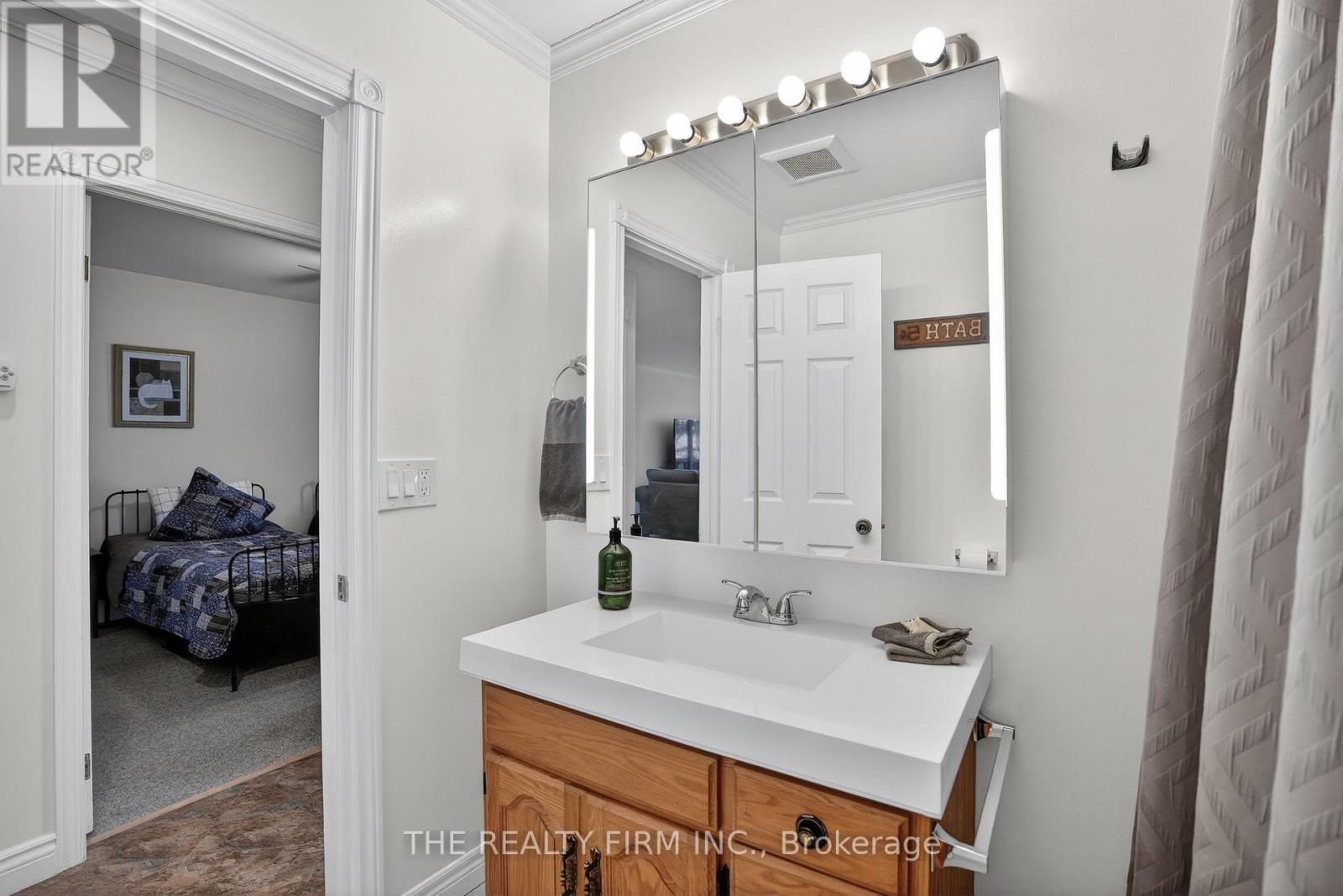 For Sale: Wake up to sparkling water views! , ON | 4 Bed, 3 Bath House for $295,000. See 26 photos!