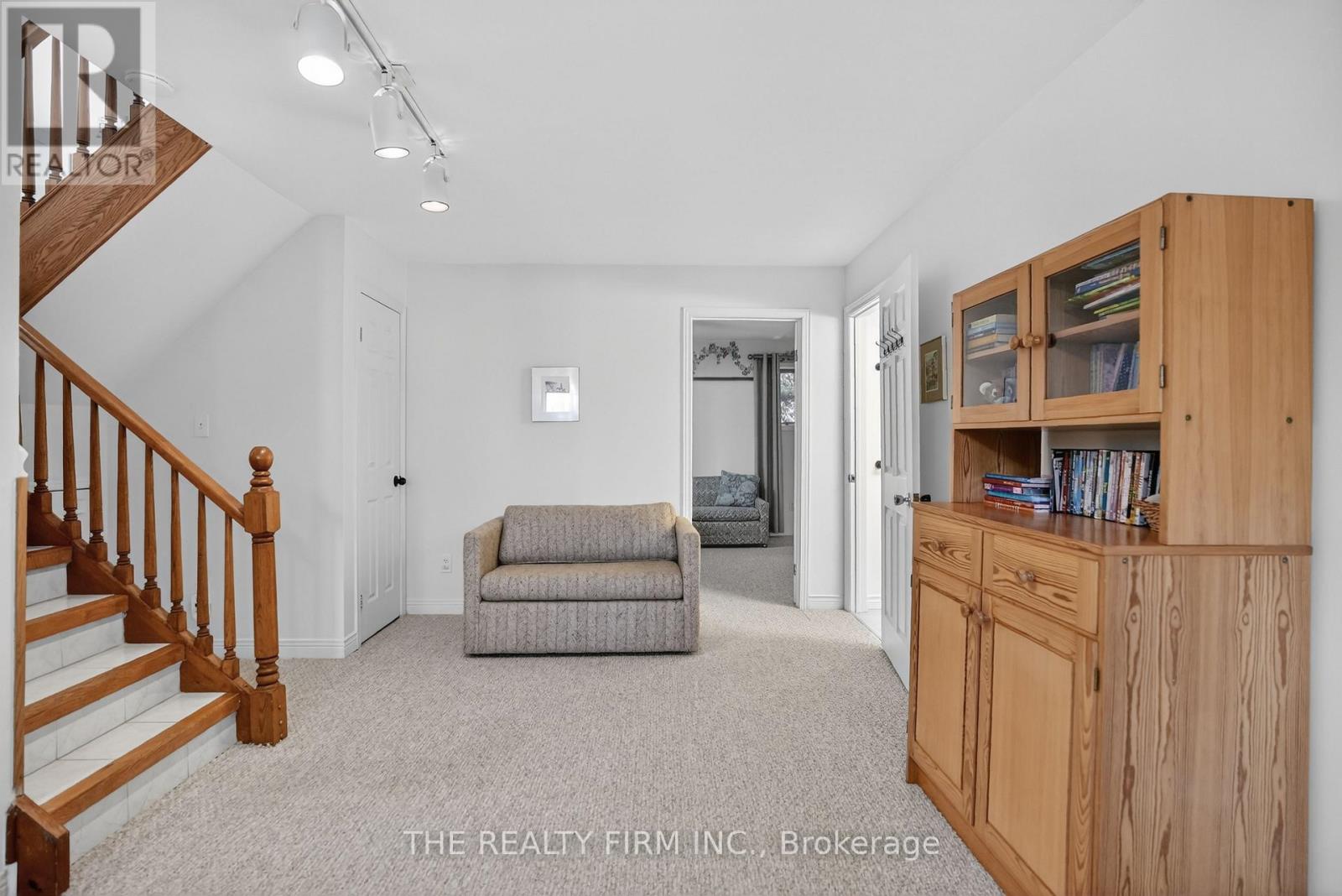 For Sale: Wake up to sparkling water views! , ON | 4 Bed, 3 Bath House for $295,000. See 26 photos!