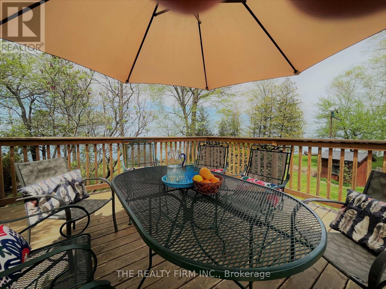 For Sale: Wake up to sparkling water views! , ON | 4 Bed, 3 Bath House for $295,000. See 26 photos!