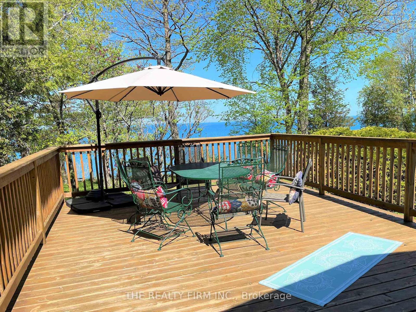 For Sale: Wake up to sparkling water views! , ON | 4 Bed, 3 Bath House for $295,000. See 26 photos!