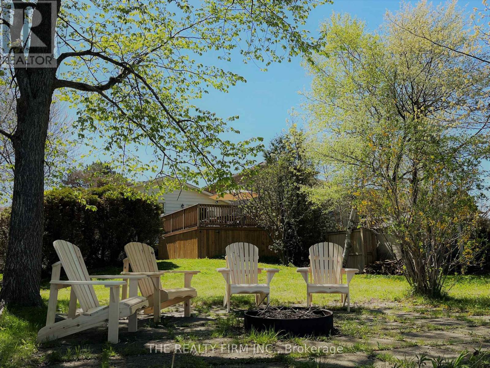 For Sale: Wake up to sparkling water views! , ON | 4 Bed, 3 Bath House for $295,000. See 26 photos!