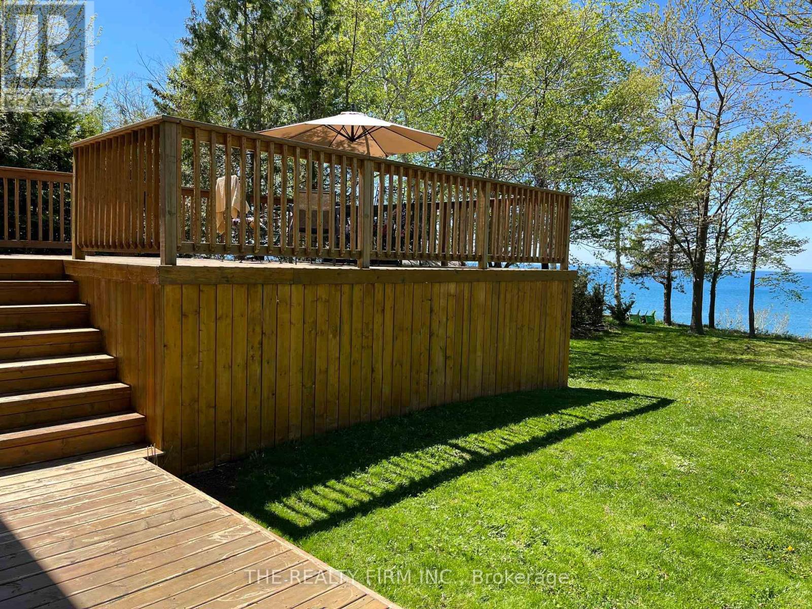For Sale: Wake up to sparkling water views! , ON | 4 Bed, 3 Bath House for $295,000. See 26 photos!