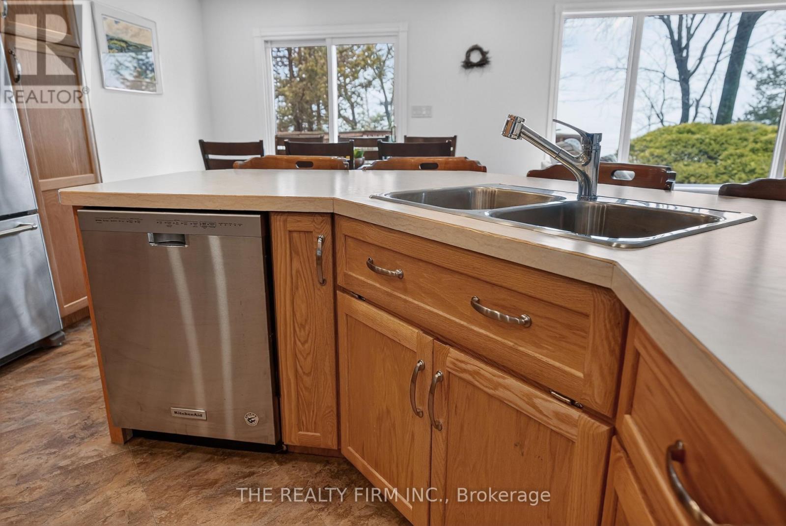 For Sale: Wake up to sparkling water views! , ON | 4 Bed, 3 Bath House for $295,000. See 26 photos!
