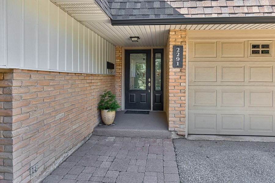 Brown and Keyes Oakville Ontario Real Estate