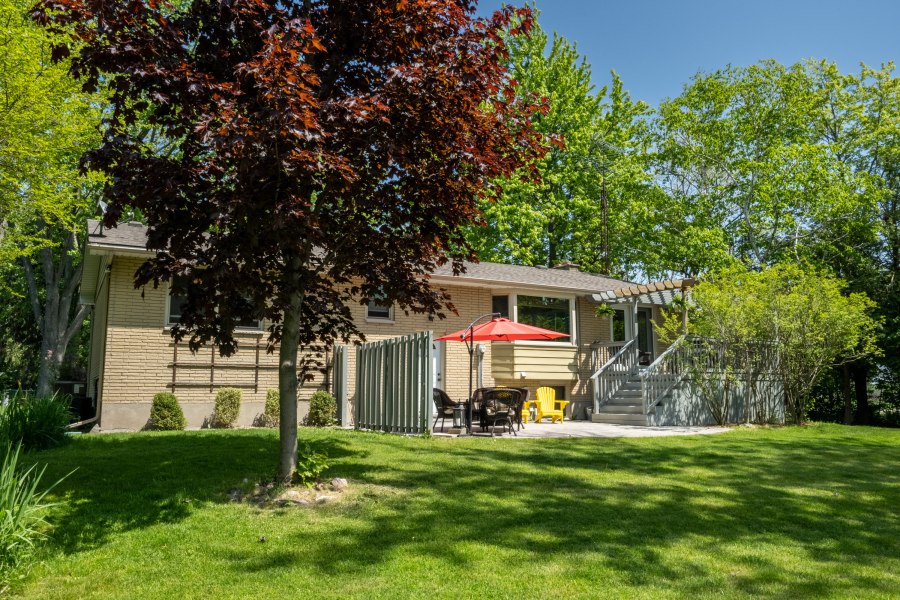 6703 Mockingbird Lane