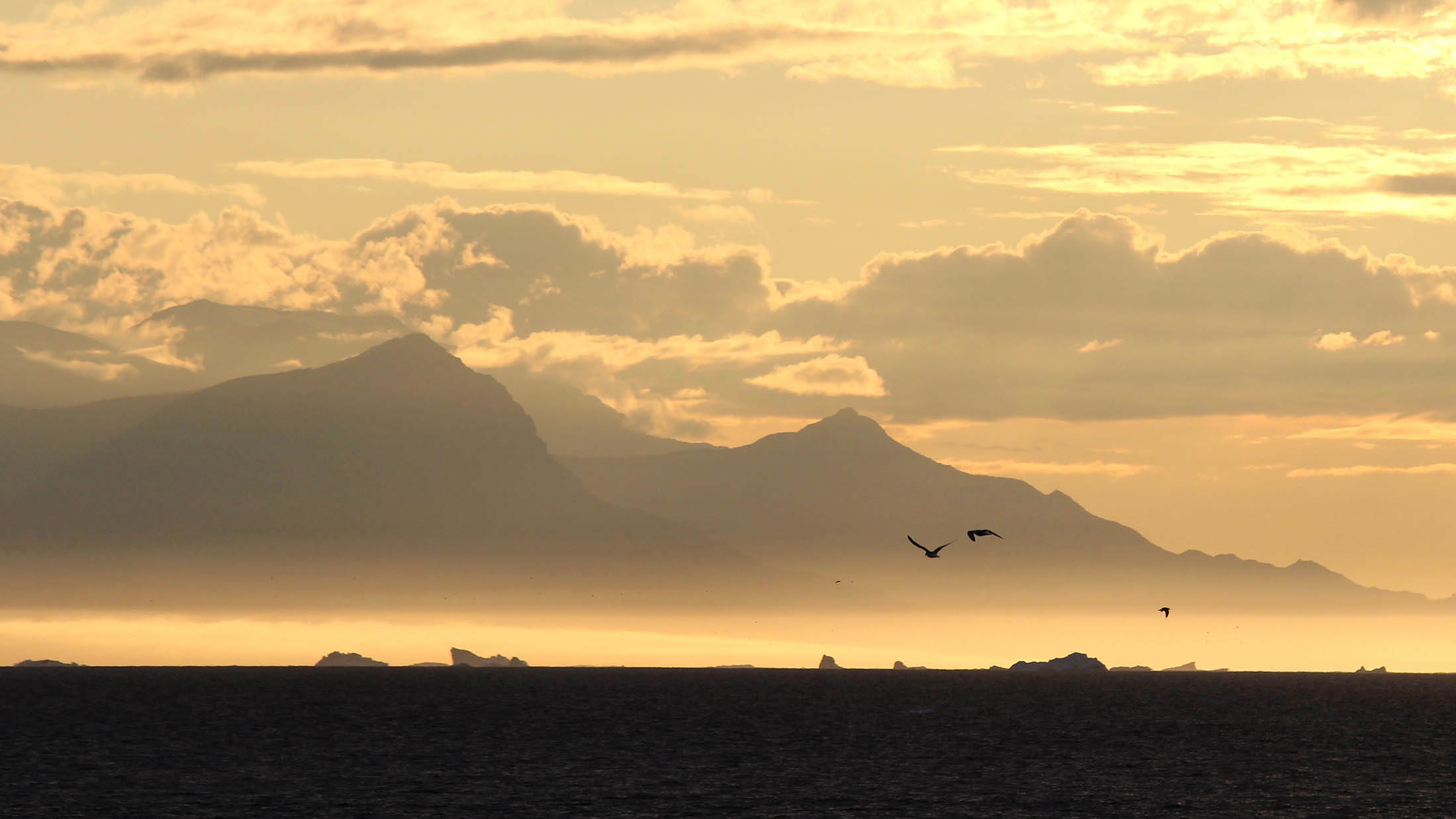 Ilulissat: A Memorable and Magical Travel Day