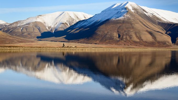 Svalbard mountain reflections